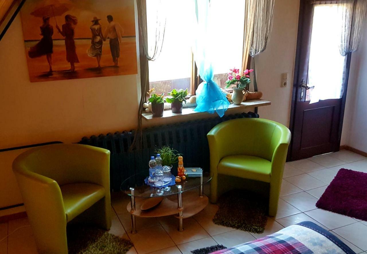 Monteurwohnung Aroba Fehrenbach ภายนอก รูปภาพ